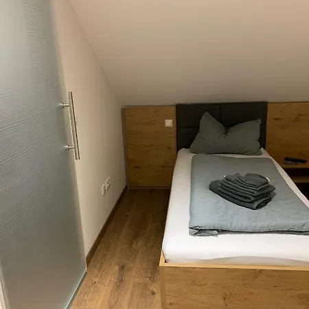 Schwaerzer 3* Weiherhammer