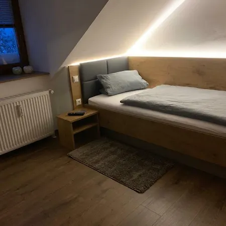 Schwaerzer 3* Weiherhammer